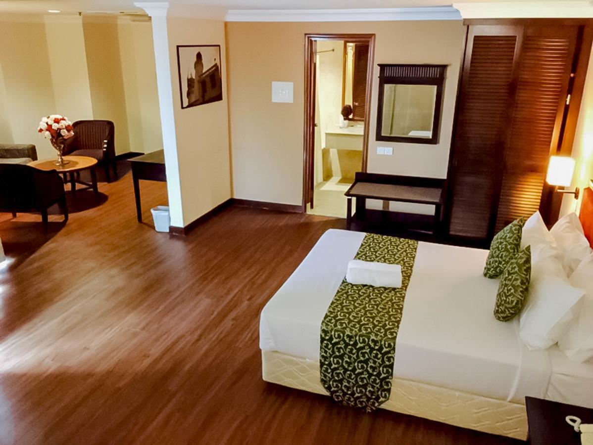 Hotel Legacy Port Dickson Eksteriør bilde